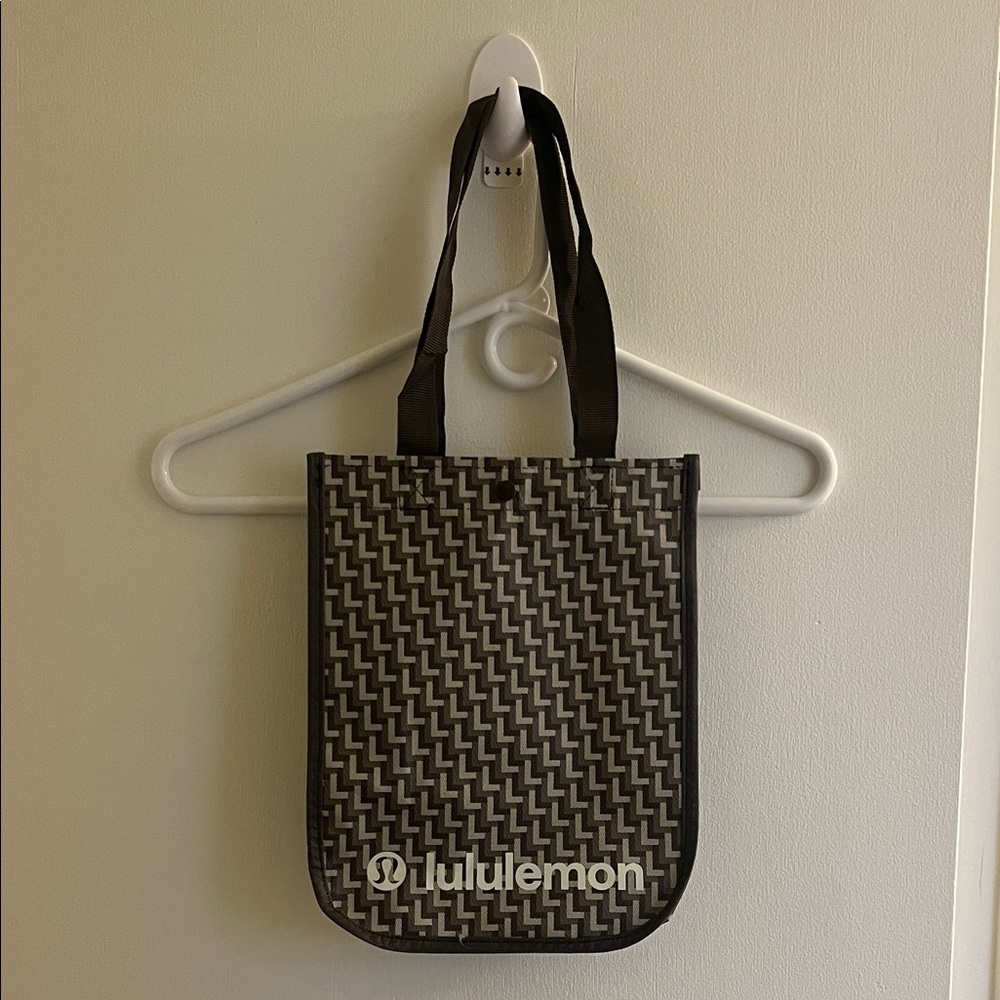 Lululemon Red, Black, and Gray Bags - Picture 15 of 17